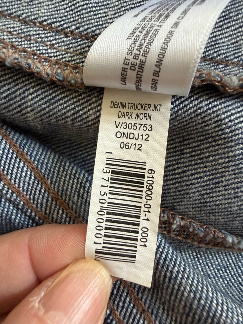 Old Navy Dark Worn Denim Trucker Jean Jacket Vintage 2012 Size S Classic - Picture 10 of 12